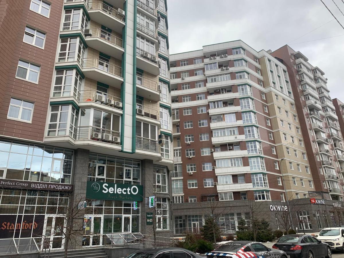 Comfortable Apartments French Quarter Акумулятори Світло Інтернет Завжди Kijev Kültér fotó